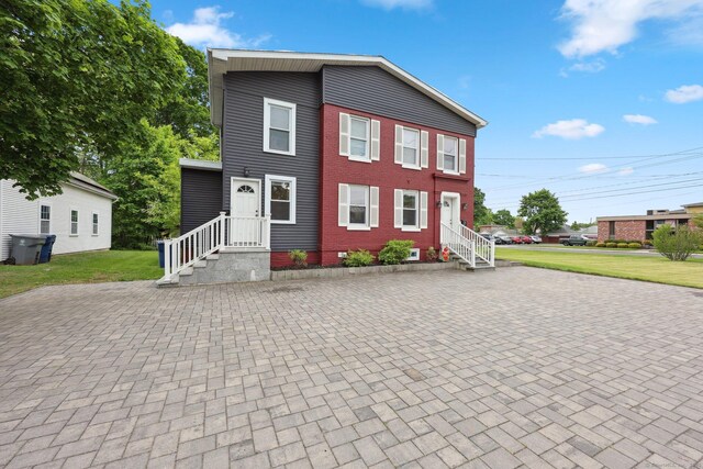 38 Broad St, Plainville, CT 06062 - view of front of home featuring a front lawn