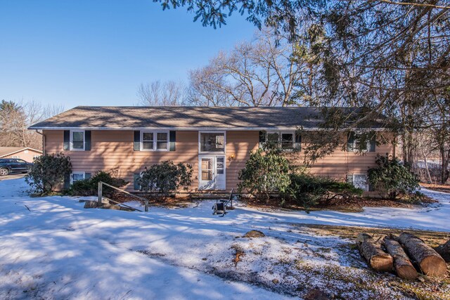 270 S Windham Rd Apt 63, Windham, CT 06226 - view of split foyer home