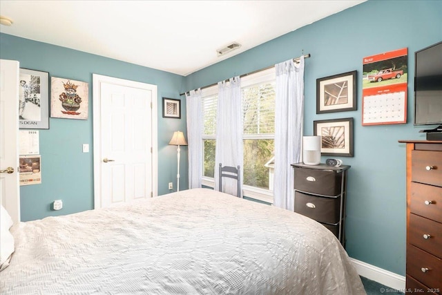 21 Woodcrest Ln Unit 21, Danbury, CT 06810 - bedroom featuring visible vents and baseboards