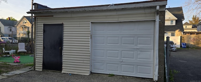 324 Mountain Grove St, Bridgeport, CT 06605 - garage with fence