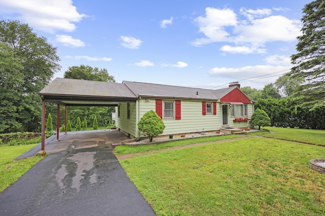 201 Orchard Ave, Newington, CT 06111 - ranch-style house featuring a carport, driveway, and a front lawn
