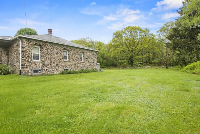 298 Wall St, Waterbury, CT 06704 - view of green lawn