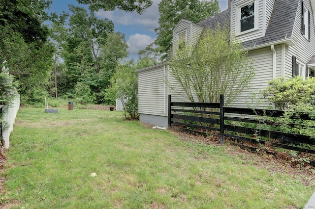 140 College Ave, Torrington, CT 06790 - view of yard