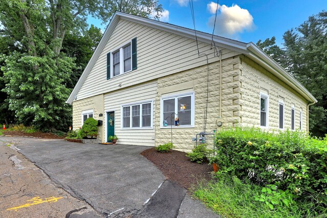 24 Wall St, Shelton, CT 06484 - view of side of home