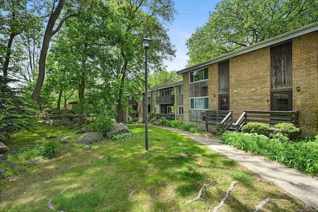 333 Vincellette St Unit 25, Bridgeport, CT 06606 - surrounding community featuring a lawn