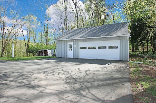 view of detached garage