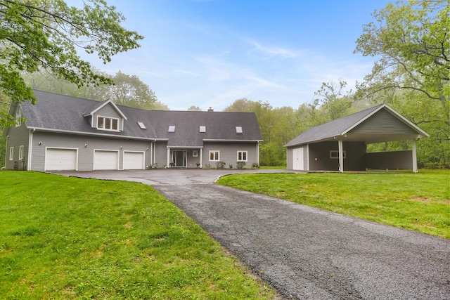 28 Drewbarrie Ln, Easton, CT 06612 - view of front of home featuring aphalt driveway and a front lawn