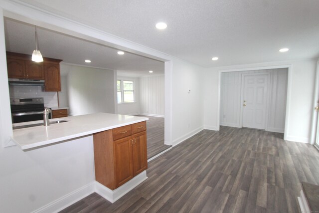 340 Robbins Ave, Newington, CT 06111 - kitchen featuring electric range, dark wood-style flooring, light countertops, baseboards, and under cabinet range hood