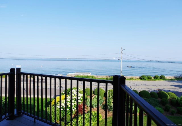 919 Pequot Ave, New London, CT 06320 - balcony featuring a water view