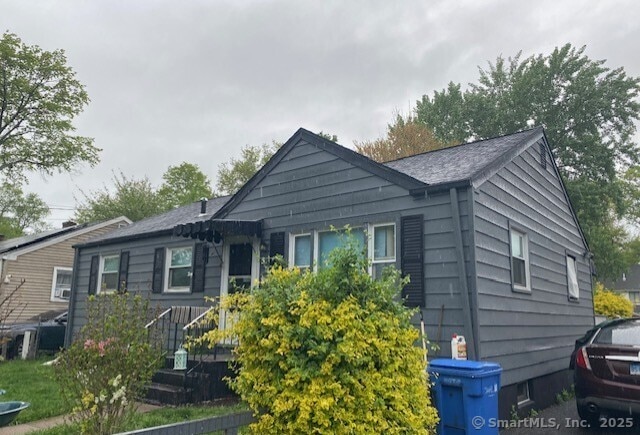 142 Yale St, Hartford, CT 06106 - view of bungalow