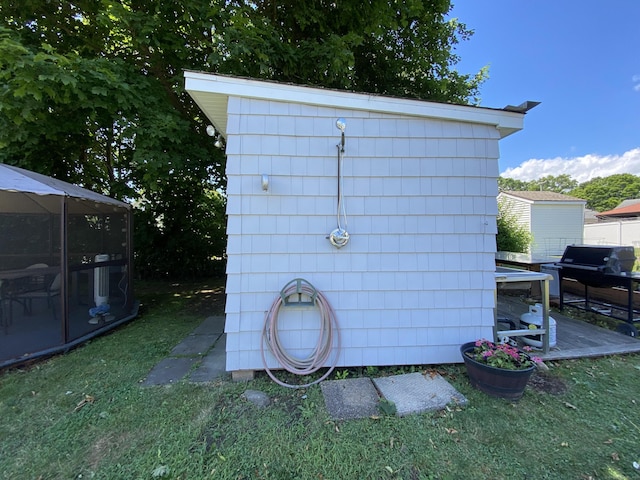 view of outdoor structure