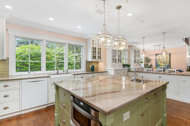 138 Ocean Dr W, Stamford, CT 06902 - photo 10