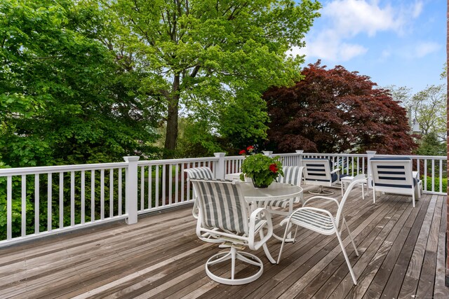 138 Ocean Dr W, Stamford, CT 06902 - photo 26