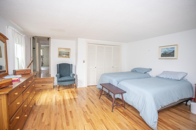 62 Lynde St, Old Saybrook, CT 06475 - bedroom featuring a closet and light wood-type flooring