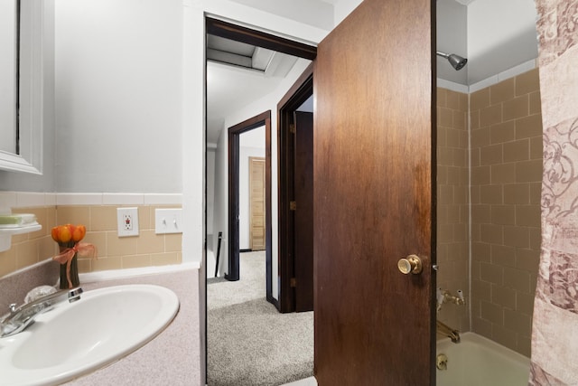 63 Schofield Rd Apt 60, Willington, CT 06279 - full bath featuring shower / tub combo with curtain and vanity