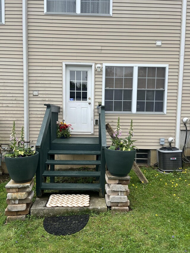 135 Bucks Hill Rd Apt 8, Waterbury, CT 06704 - view of exterior entry featuring central AC unit