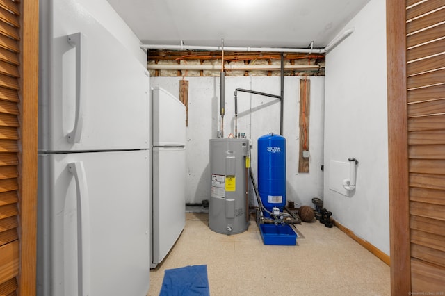 24 Fort Shantok Rd, Montville, CT 06382 - utility room featuring water heater