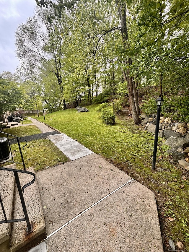 109 Bucks Hill Rd Unit 12, Waterbury, CT 06704 - view of property's community featuring a lawn