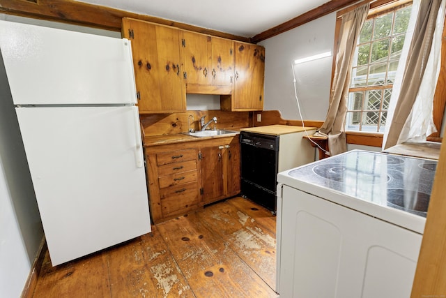 45 Roseland Park Rd, Woodstock, CT 06281 - kitchen featuring freestanding refrigerator, range, dishwasher, hardwood / wood-style floors, and a sink