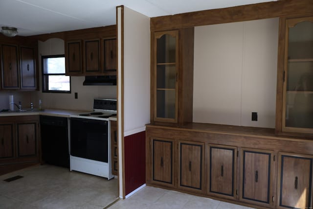325 Kelly Rd Unit Vt44, Vernon, CT 06066 - kitchen featuring electric range, a sink, light countertops, under cabinet range hood, and black dishwasher