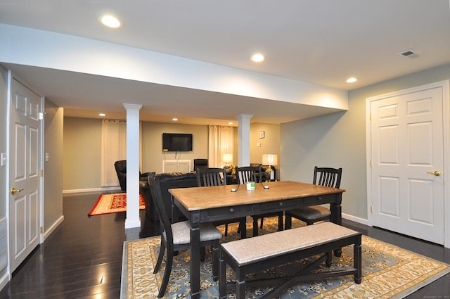 dining room featuring baseboards, recessed lighting, visible vents, and dark wood-style floors