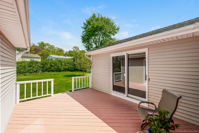 250 Glenn Dr, Stratford, CT 06614 - deck with a lawn