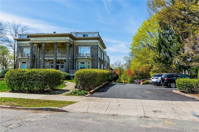 500 Prospect St Apt 1F, New Haven, CT 06511 - view of property featuring uncovered parking
