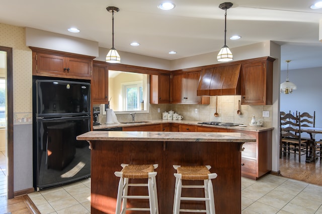 23 Hefflon Farm Rd, Old Lyme, CT 06371 - kitchen featuring freestanding refrigerator, custom range hood, a sink, a kitchen island, and backsplash