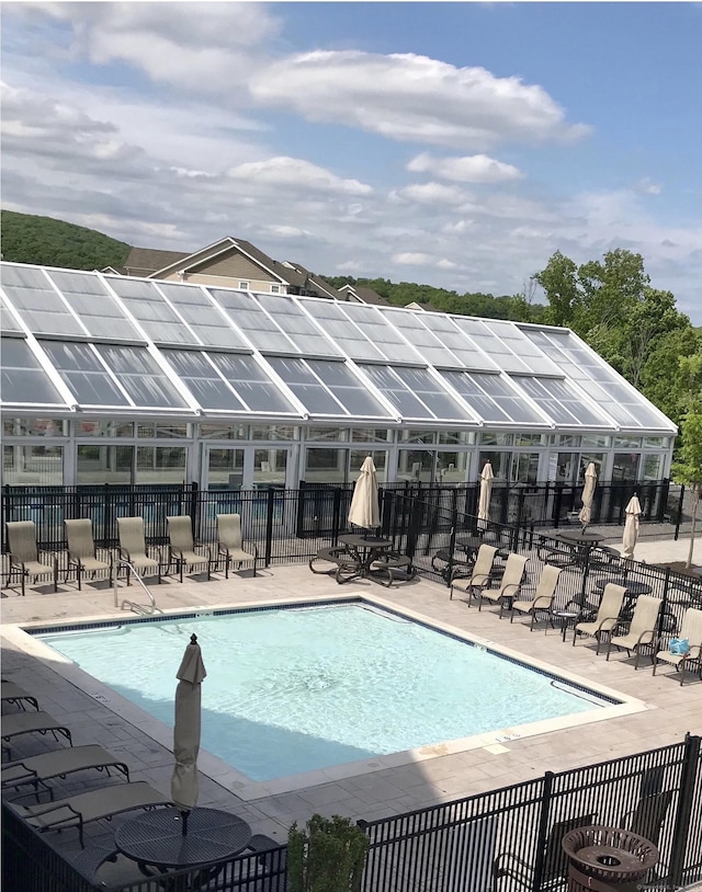 1022 Country View Rd Unit 1022, Danbury, CT 06810 - community pool with a patio