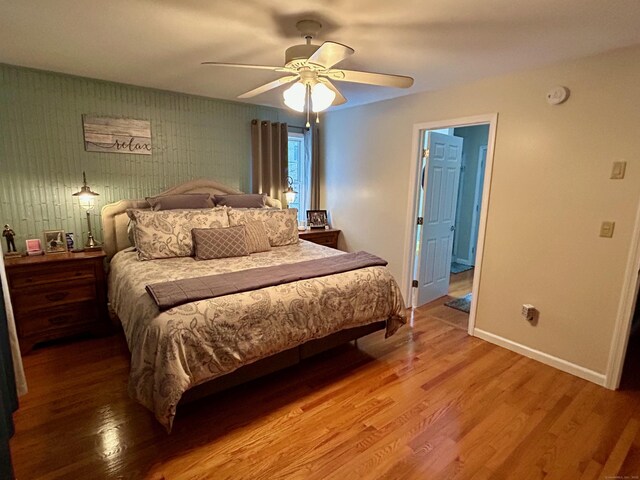 92 Sherwood Ln, Norwich, CT 06360 - bedroom with wood finished floors, baseboards, and a ceiling fan