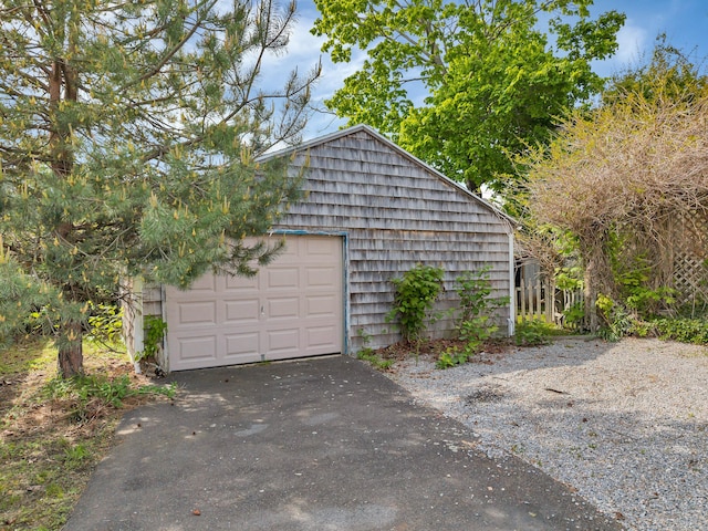 49 Hartford Ave, Old Saybrook, CT 06475 - detached garage with asphalt driveway