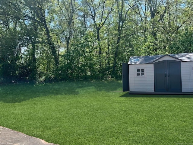 132 Walkley Dr, Southington, CT 06489 - view of green lawn