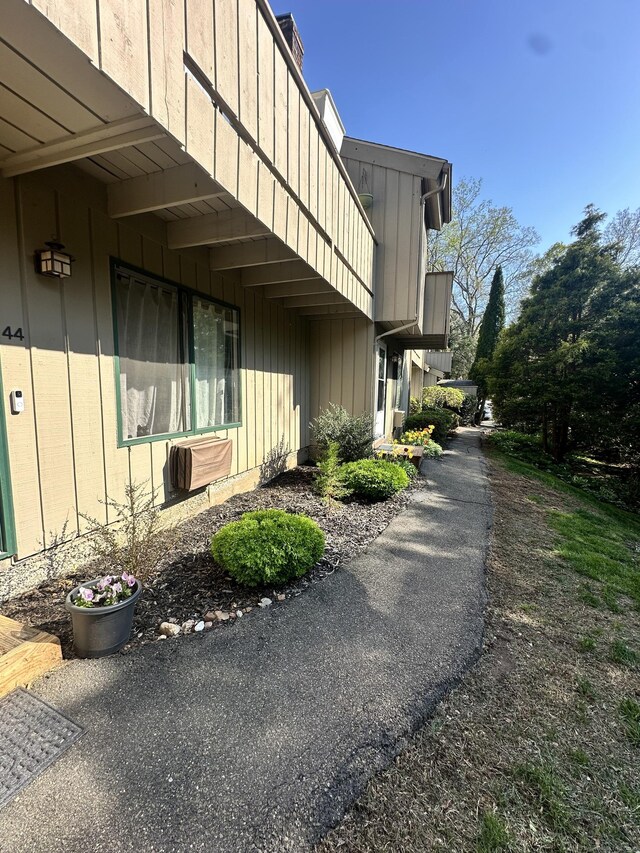 44 Mohawk Trl Unit 44, Guilford, CT 06437 - view of home's exterior