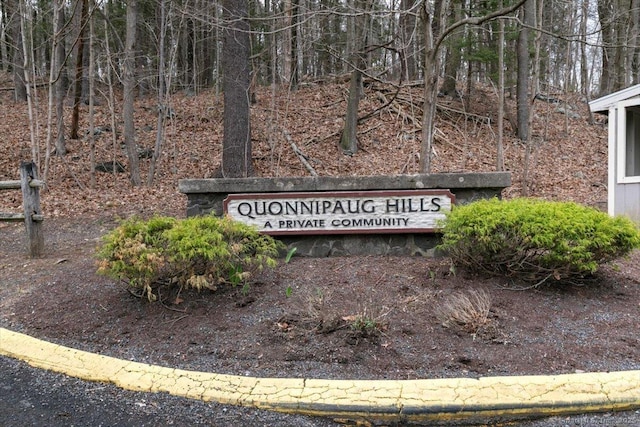 44 Mohawk Trl Unit 44, Guilford, CT 06437 - view of community sign
