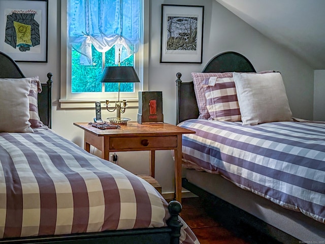 39 Painter Hill Rd, Woodbury, CT 06798 - bedroom with lofted ceiling