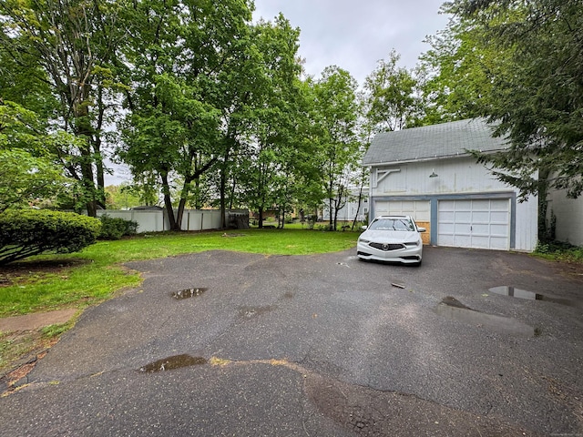 view of detached garage