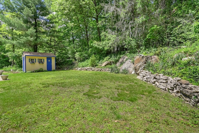37 Shawnee Rd, Trumbull, CT 06611 - view of green lawn