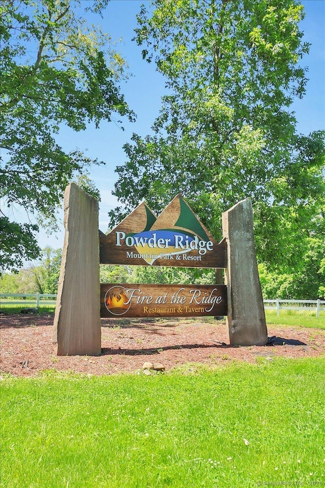 32 Powder Hill Rd, Middlefield, CT 06455 - view of community sign
