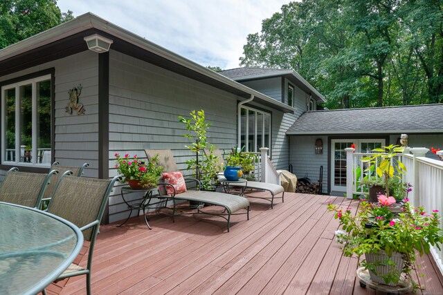 6 Shadow Ln, Norwalk, CT 06851 - wooden deck with outdoor dining area