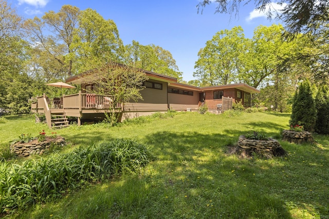 192 Thompson Hill Rd, Portland, CT 06480 - view of grassy yard featuring a deck