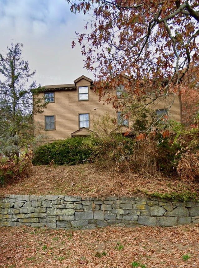view of home's exterior