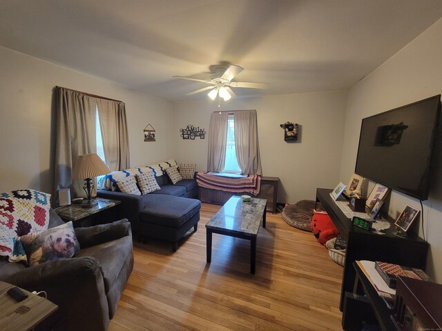 376 Congress Ave, Waterbury, CT 06708 - photo 10