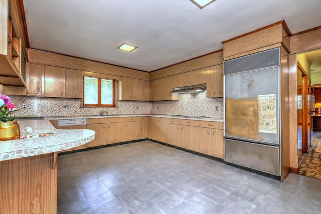 23 Pinesbridge Rd, Oxford, CT 06478 - kitchen featuring under cabinet range hood, appliances with stainless steel finishes, light flooring, and light countertops
