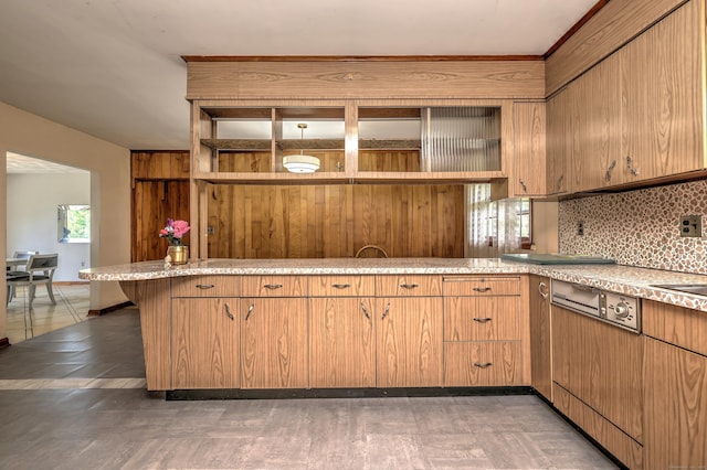 23 Pinesbridge Rd, Oxford, CT 06478 - kitchen with tasteful backsplash, light countertops, open shelves, and light wood-style floors