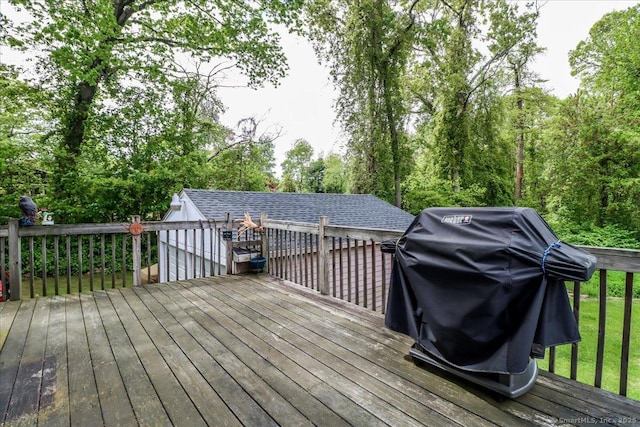 37A/K/A27 Oregon Ave, East Haven, CT 06512 - wooden terrace with area for grilling