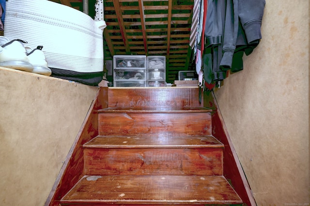 172 Alden St, Fairfield, CT 06824 - view of stairs