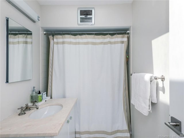 95 Shinar Mountain Rd, Washington, CT 06794 - full bathroom with vanity and visible vents