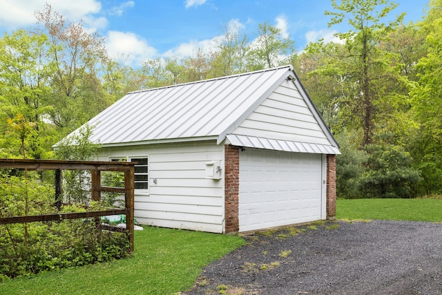 4 Aunt Park Ln, Newtown, CT 06470 - view of detached garage