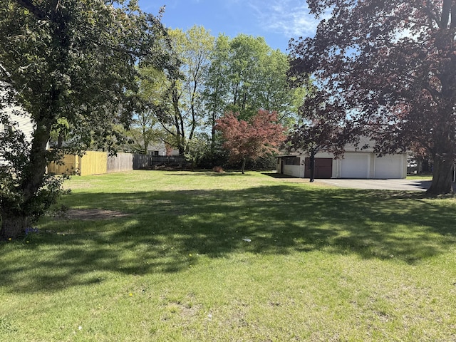 30 May St, Meriden, CT 06451 - view of yard with a garage and an outdoor structure