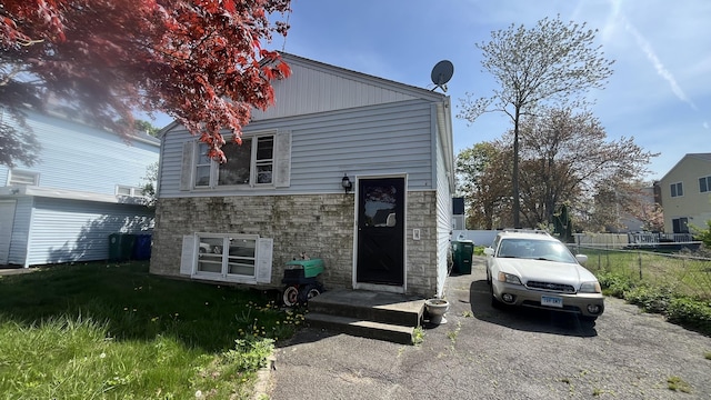 125 Garibaldi Ave, Stratford, CT 06615 - photo 1